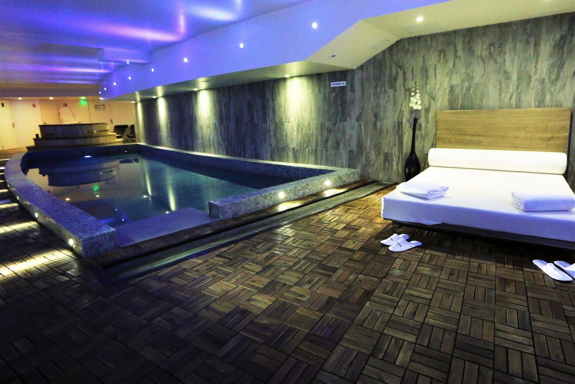 Rock Noir&spa